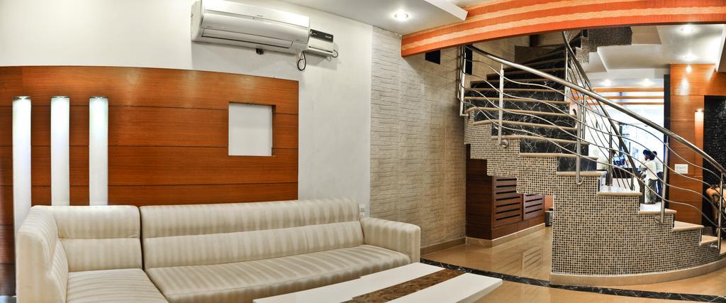 Hotel Vanson Villa - Near Connaught Place نيودلهي المظهر الخارجي الصورة